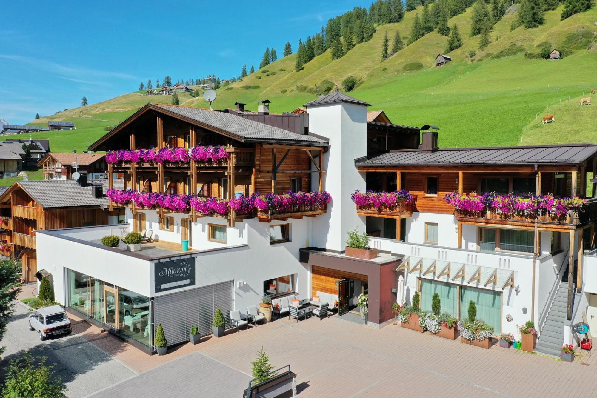 Garni Jasmin Hotel San Cassiano  Exterior photo