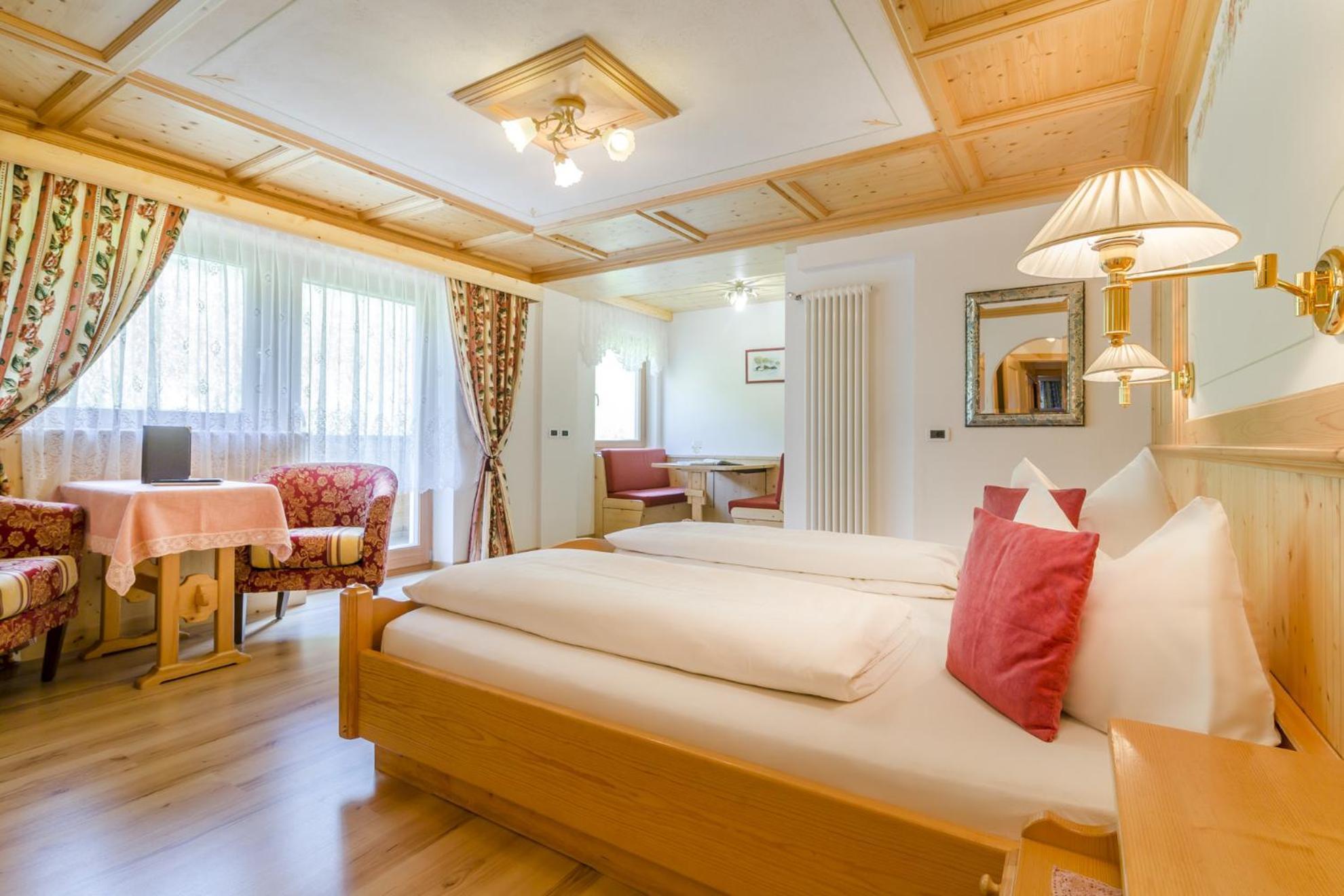 Garni Jasmin Hotel San Cassiano  Room photo
